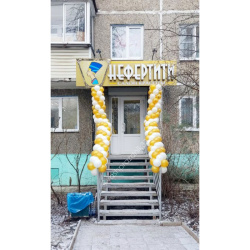 Оформление магазина шарами №42